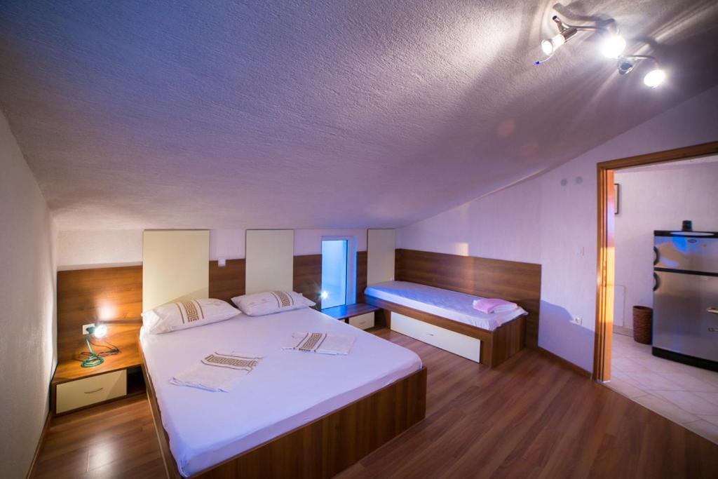 Apartmani Fuza Rab Supetarska Draga Exterior foto